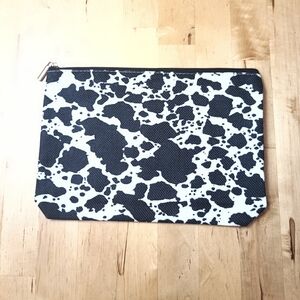 ✨ Black and White Cow Print Zip Top Bag